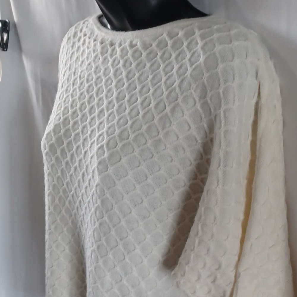 Evan-Picone Cream Textured Sweater - Picture 4 of 8